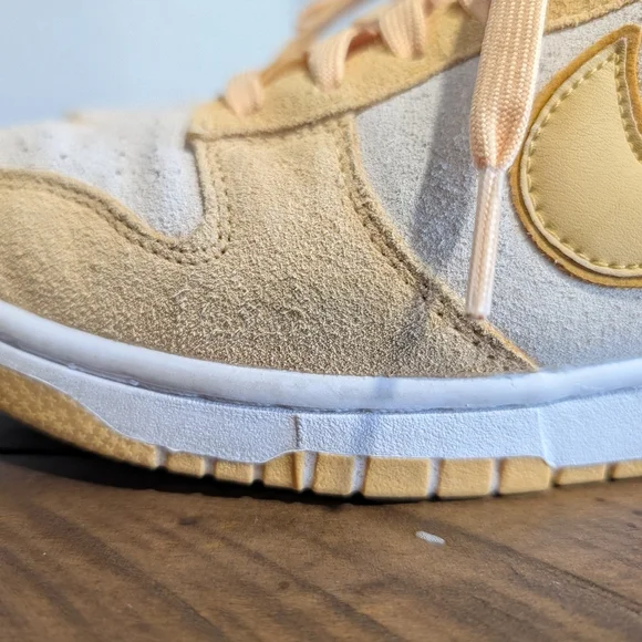 Nike Dunk Low LX - Picture 4 of 7